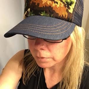 Meet your Posher, Carrie